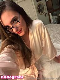 Heidi Gardner  Heidigardner  heidilgardner Nude Leaks OnlyFans Photo 19  - Nudogram v2.1