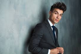 Taglio capelli uomo mossi o taglio . Doppio Taglio Uomo Come Scegliere Il Look Che Ti Sta Meglio