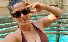 June 23, 2021 3:04 pm et. Salma Hayek Kicks Off 2021 With Stunning Bikini Photo