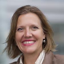 A World Renowned Faculty