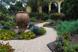 Pour ce nouveau look j'ai pioché cette robe kling, une ancienne pièce de mon dressing et du neuf avec mes nouvelles compensées la. A Fountain Conversion By Rebecca Sweet Eye Of The Day Garden Design Center