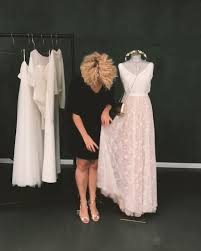 Brautkleider günstig online bei ebay entdecken. 3 Different Styles With Our Stella Overskirt Which One Is Your Favorite Und Welches Teil Wurdet Ihr Euch I Hochzeitskleid Tull Braut Modernes Hochzeitskleid