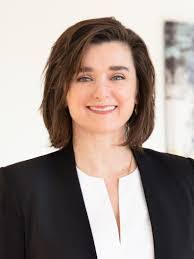 Meredith Murray's Instagram, Twitter & Facebook