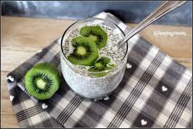 Compile Moi Un Menu On Veut Du Light Pudding De Chia Au Lait D Amande Et Au Kiwi Lait D Amande Alimentation Recette Salade De Fruits