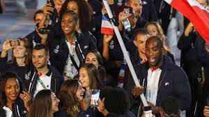 La première équipe olympique arrive au japon publié le : Jo 2020 La France Defilera A Tokyo Juste Avant Le Japon Eurosport