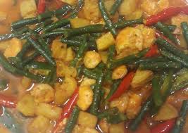 Ia tumbuh dengan cara memanjat atau melilit. Cara Termudah Untuk Hidang Gulai Udang Kacang Panjang Dan Kentang Sempurna