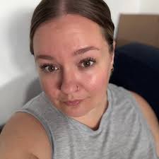 Where are all my women in their 30s who are healing & building businesses  at?? Can we be IG friends pls 🥹