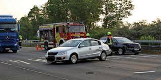 Jun 02, 2021 · drei verletzte bei unfall auf a13 bei duben. Langer Stau Auf A4 Und A13 Bei Dresden Flughafen Nach Unfall Mit Lkw