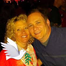 What is the UFO-like structure being built in a front yard in Appleton?