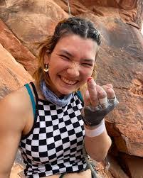 Robert Lansdell's Instagram, Twitter & Facebook