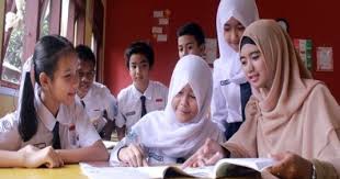 Di indonesia, sekolah terbagi menjadi 3 tingkatan, yaitu sekolah dasar, sekolah menengah pertama, dan sekolah menengah atas. Bang Imam Berbagi Jika Kamu Guru Coba Cek Apakah Ijazah Mu Linear Dengan Mengajarmu
