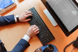 Salah satunya adalah menggunakan aplikasi belajar mengetik 10 jari untuk pemula yang bisa digunakan secara offline di pc (personal komputer). Cara Mengetik 10 Jari Dengan Cepat Untuk Pemula Fastwork Id