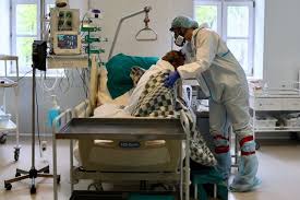 Сергей собянин отправил москвичей на каникулы до 20. M6k9eemmzgoaxm