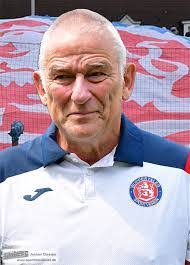 Rene Dabrowski's Instagram, Twitter & Facebook