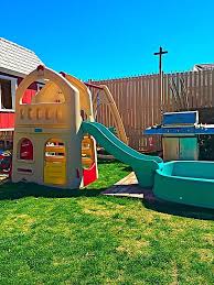 Take the drop zone outside, attach a water hose and trigger the double waterfall! Step2 Playhouse Climber With Slide Swingset Extension Big Splash Center Pool For Sale In Glendale Az Offerup