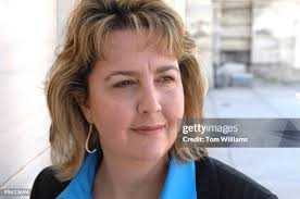 452 Susan Cole Stock Photos, High-Res Pictures, and Images