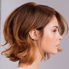 Tagli capelli medi scalati inverno 2020. Pin Su Capelli Scalati