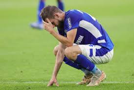 This match is giving 1.6 for schalke to win, for a draw they are paying at 4, and finally for a erzgebirge aue the price is 5.5. Ixs7tjvxanoaem