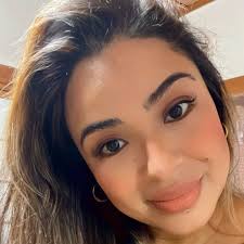 Sara Roa's LIVE Event