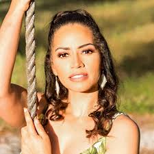 Tamara Snow's Instagram, Twitter & Facebook