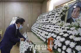 패배를 하게 되고 대부호의 아들 서연진에게 팔리게 된다. U7sohy2r Xhg0m