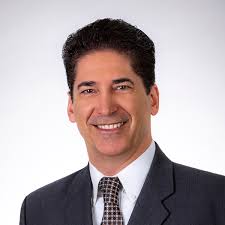 Robert Stefanovich's Instagram, Twitter & Facebook