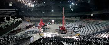 De locatie is de ontmoetingsplek voor iedereen die onpretentieuze grootschalige evenementen wil meemaken. Sportpaleis Klaar Voor Nieuw Tijdperk Polderke