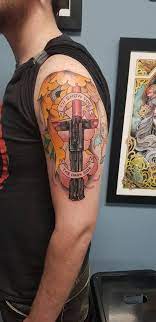 This is the complete unstable lightsaber from the movie starwars episode 7. Kylo Ren Lightsaber Done By Lucas Back In Time Tattoo Collective Aus Tattoos