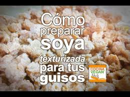 Si queréis saber cómo cocinar la soja texturizada no perdáis de vista este post, con vídeo incluido, donde os resuelvo las dudas. Soya Texturizada Como Prepararla Para Tus Guisos Cocina Vegan Facil Youtube