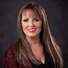 Katrina Freeman's Instagram, Twitter & Facebook