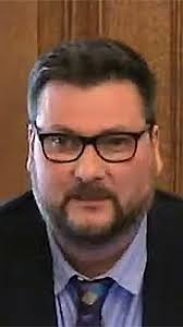 Cinq spécialistes internationaux à l'université pour 4 ans