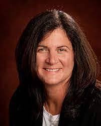 Danielle Pilling's Instagram, Twitter & Facebook