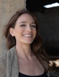 Voix des Arts: A Voice for the Performing Arts throughout the World