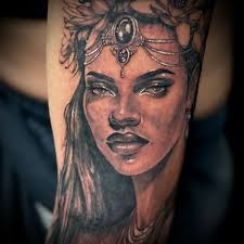 Love doing portraits! • • •