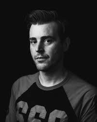 Alan Poole's Instagram, Twitter & Facebook