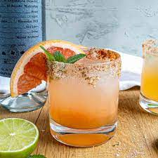 Mezcal Paloma Recipe In 2021 Mule Cocktail Recipe Paloma Cocktail Paloma Recipe