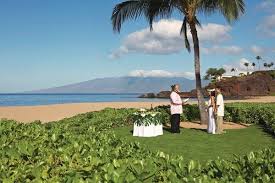 Kaanapali Beach Hotel Wedding Ceremony Reception Venue Hawaii Honolulu And Surrounding A Kaanapali Beach Hotel Wedding Venues Beach Wedding Venues Hawaii