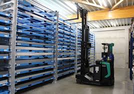 Commonly there are two types of metal sheet screws available in the market. Bockelt Tower Sheet Metal Storage System