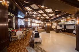 Revelion busteni hotel silva sejur 3 nopti cazare cu demipensiune, cina festiva de revelion 31.12, brunch 01.01, cina traditionala 01.01 muzica live, invitati speciali. Hotel Silva Busteni Hotel De 3 Stele