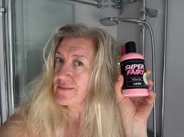 Recension av Lush Super Fairy Shower Gel