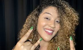 Brandi Mathis's Instagram, Twitter & Facebook