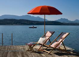 Eenvoudige Ronde Parasolvoet Van Beton Van Het Label Weishaupl Deze Zorgt Voor Een Veilige Houvast Van De Parasol Op Het Terras En In De Tuin De Hoes Voor De Parasol Is Gemaakt
