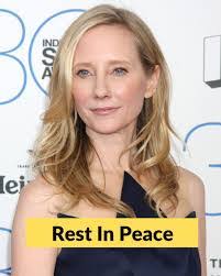 Sherry Orr's Instagram, Twitter & Facebook