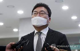 이스타의 창업주인 이상직 의원은 지자체와 정부가 이스타를 살려야 한다고 주장했습니다. ì´ìƒì§ ì˜ì› ì„ ê±°ë²• ìž¬íŒì— ì´ìŠ¤íƒ€í•­ê³µ ìµœì¢…êµ¬ ì¦ì¸ ì±„íƒ ì „ë§ ì—°í•©ë‰´ìŠ¤