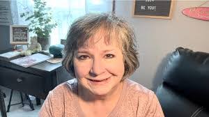 Sonya Cox's Instagram, Twitter & Facebook