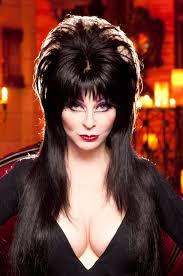 Icon Of The Month: Cassandra Peterson | Razs Midnight Macabre