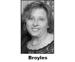 Dawn Broyles's Instagram, Twitter & Facebook