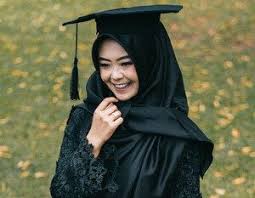 Selamat wisuda, aku harap kau tetap rendah hari dengan gelar yang telah kau dapatkan. Ucapan Selamat Wisuda Dan Kelulusan Dalam Bahasa Inggris Bahasa Inggris Ucapan Selamat