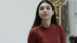Penasaran seperti apa sih sosok hanna kirana? Cz9ozdnjyz9yjm