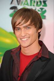 Love in the Limelight (Liv and Maddie)